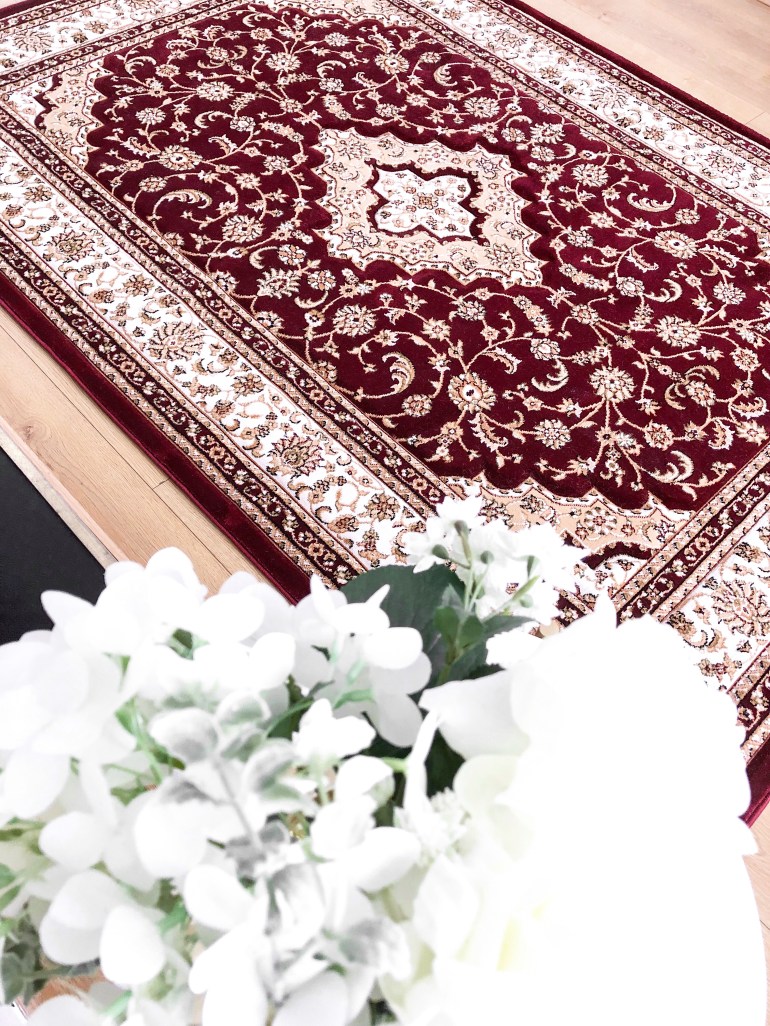 5 ways to decorate and brighten your rented home - new lune - ornatus - rug