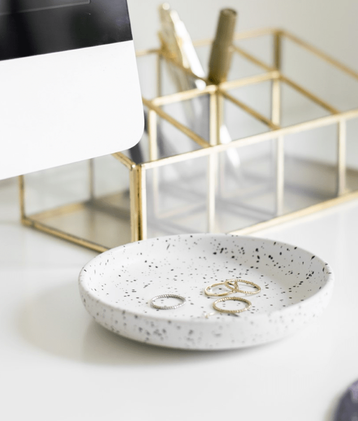 how to distinguish between a healthy and toxic relationship - new lune