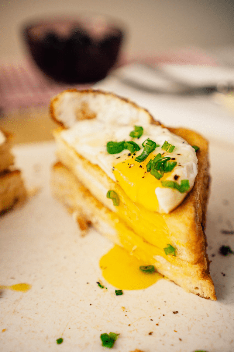 3 delicious vegan cheese recipes - croque monsieur - new lune